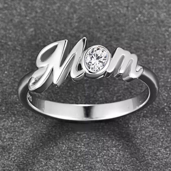 Sterling Silver 'Mom' Ring - Picture 2 of 2
